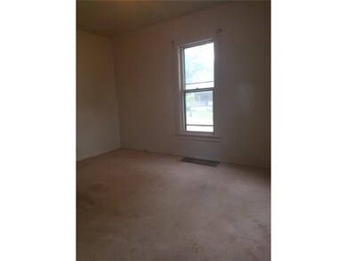 Living Room, Lower Unit