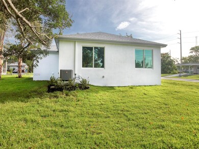 1840 NW 27th St, Oakland Park, FL 33311 - photo 4