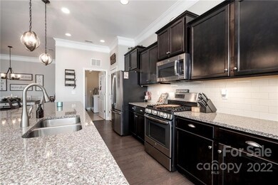 208 Hunters Hill Dr, Statesville, NC 28677 - photo 3