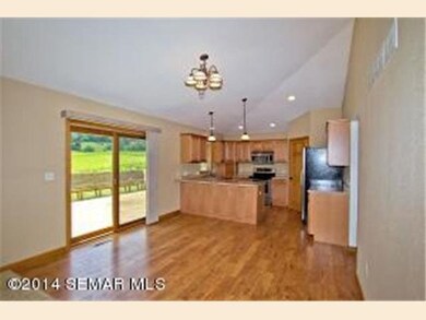 114 Bluffview Dr, Winona, MN 55987 - photo 6