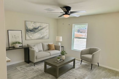 701 Burr Oak Ln, Canyon Lake, TX 78133 - photo 5