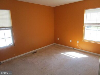 300 Goldleaf Ave, Capitol Heights, MD 20743 - photo 5