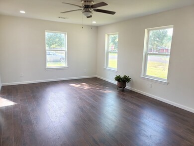 7704 Kingsley St, Houston, TX 77087 - photo 7