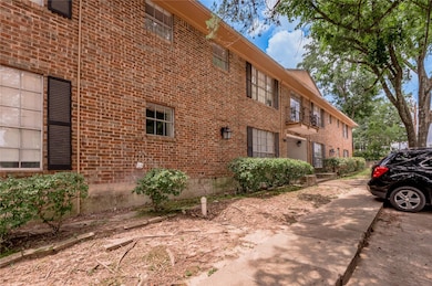 818 University Ave unit 7, Huntsville, TX 77320 - photo 3