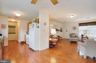 9066 Rosebud Dr, Greencastle, PA 17225 - photo 7