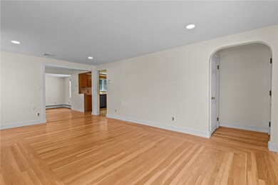 65 Howland Rd, Cranston, RI 02910 - photo 5