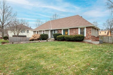 807 NW 17th St, Blue Springs, MO 64015 - photo 3