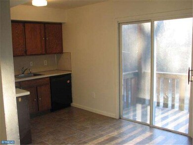 717 Willow St unit 1B, Lansdale, PA 19446 - photo 5