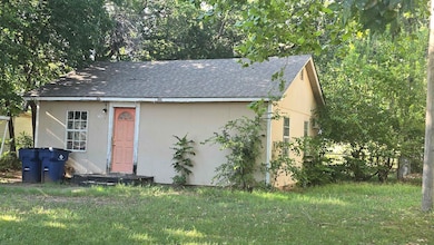 705 W Hackberry Ave, Duncan, OK 73533 - photo 2