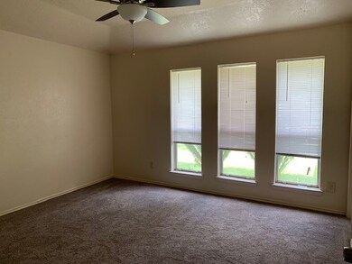 8127 Sweetgum Trace Dr, Houston, TX 77040 - photo 6