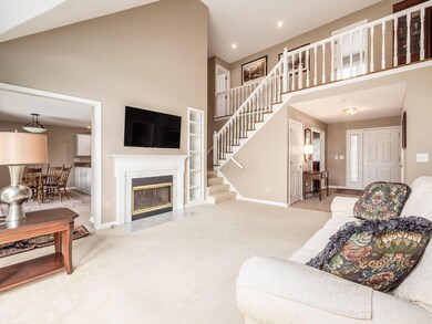 813 Crestway Dr, Columbus, OH 43235 - photo 2