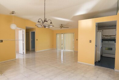 844 Cumberland Terrace, Davie, FL 33325 - photo 6