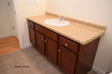 47 Millers Farm Dr, Rochester, NH 03868 - photo 5