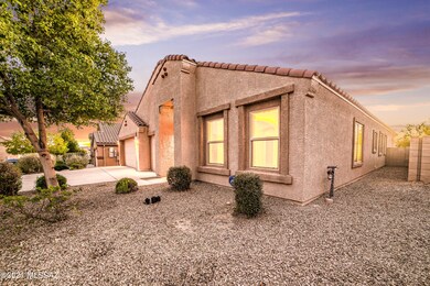 8353 N Winding Willow Way-6