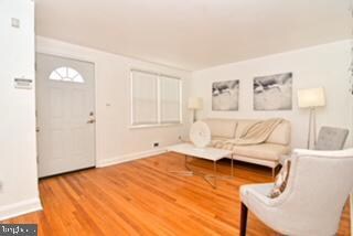 566 Lucia Ave, Baltimore, MD 21229 - photo 5