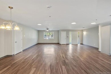living/dining area