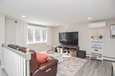 33 Mill Rd, Londonderry, NH 03053 - photo 4