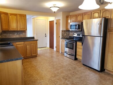 42 Harmon Ave, Cranston, RI 02910 - photo 5