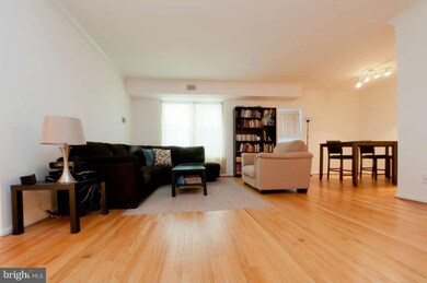 1669 Columbia Rd NW unit 213, Washington, DC 20009 - photo 3