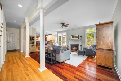 4252 Colton Cir, Naperville, IL 60564 - photo 5