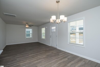 221 Waltham Ct, Greenville, SC 29617 - photo 4