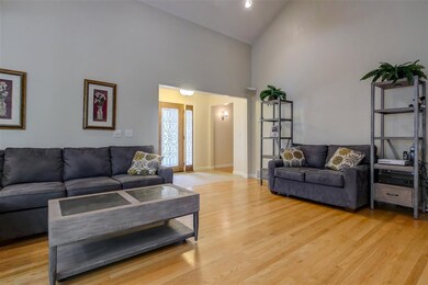 19 Sheffield St, Hudson, NH 03051 - photo 5