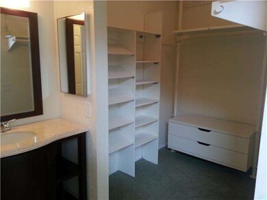 Master Walkin Closet