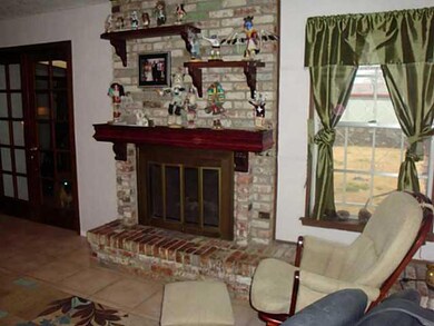 2400 Ruewood Place, El Paso, TX 79935 - photo 7