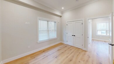 9 Everett St, Allston, MA 02134 - photo 7