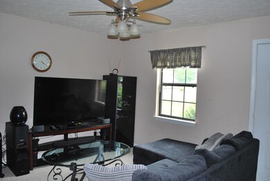 Living Room (2)