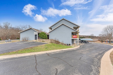 110 Kimberling Shores Ln unit 4, Kimberling City, MO 65686 - photo 3