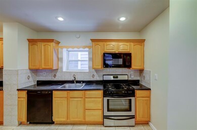 45 Broadman Pkwy unit 1, Jersey City, NJ 07305 - photo 4