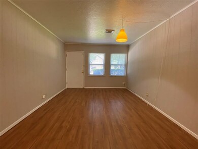 939 W 43rd St, Houston, TX 77018 - photo 2