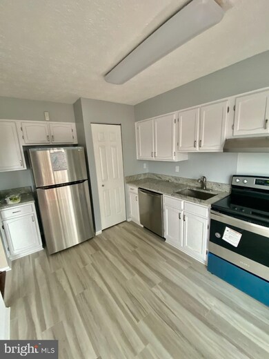 12 Stone Falls Ct, Nottingham, MD 21236 - photo 6