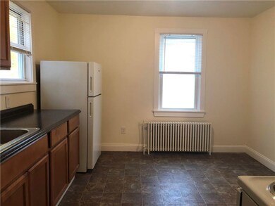 62 Bedlow Ave unit 2, Newport, RI 02840 - photo 5