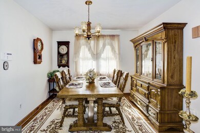 140 E Clayton Ave, Clayton, NJ 08312 - photo 7