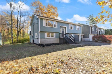 8 Kimberly Dr, Seabrook, NH 03874 - photo 2