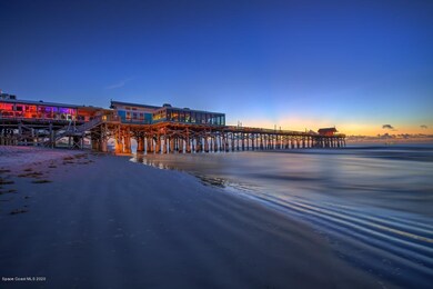 thumbnail_x187x-Cocoa-Beach-Pier-at-Beac