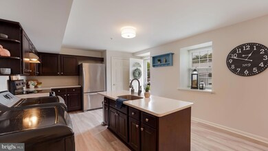 815 W Chestnut St unit A, Perkasie, PA 18944 - photo 3