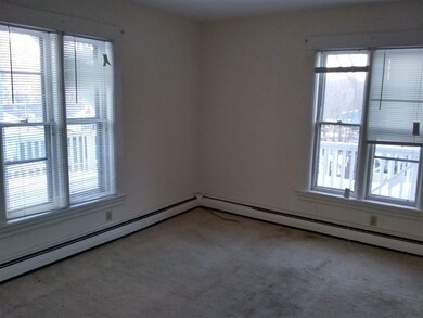 32 S Main St unit 3, Chester, VT 05143 - photo 3