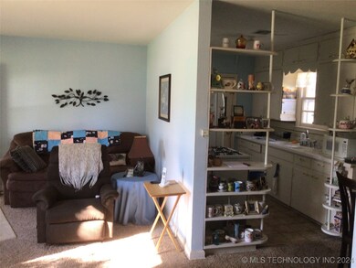 125 NE 5th St, Pryor, OK 74361 - photo 3