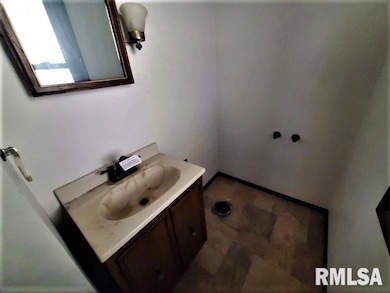 300 Highland Ave, Erie, IL 61250 - photo 5