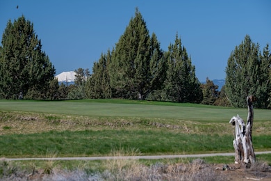 65827 Sage Canyon Ct unit 175, Bend, OR 97701 - photo 3