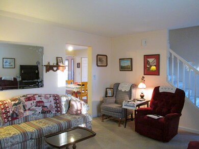 living room (c)