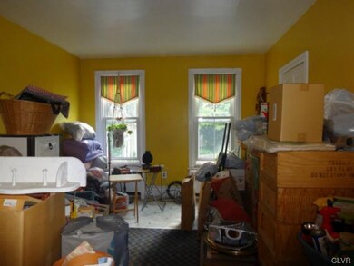 133 S Lumber St, Allentown, PA 18101 - photo 4