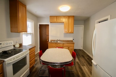 1935 Shirland Ave, Beloit, WI 53511 - photo 6