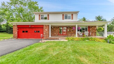 165 Lisa Ct, White Lake, MI 48386 - photo 3