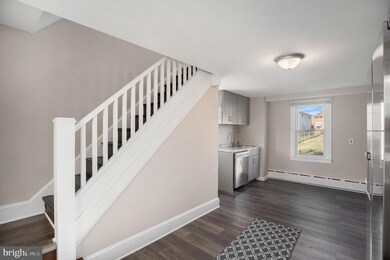 32 E Race St, Pottstown, PA 19464 - photo 7