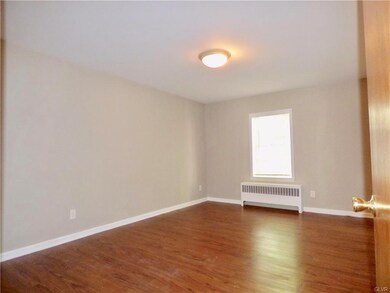 217 E Maple St, Allentown, PA 18109 - photo 7