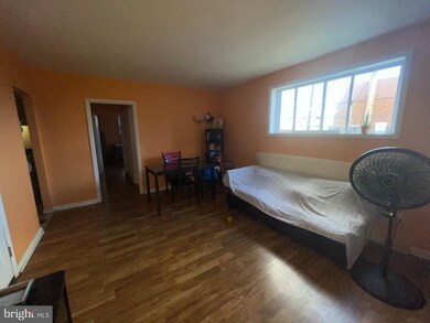 1021 Pembroke Ave, East Lansdowne, PA 19050 - photo 4